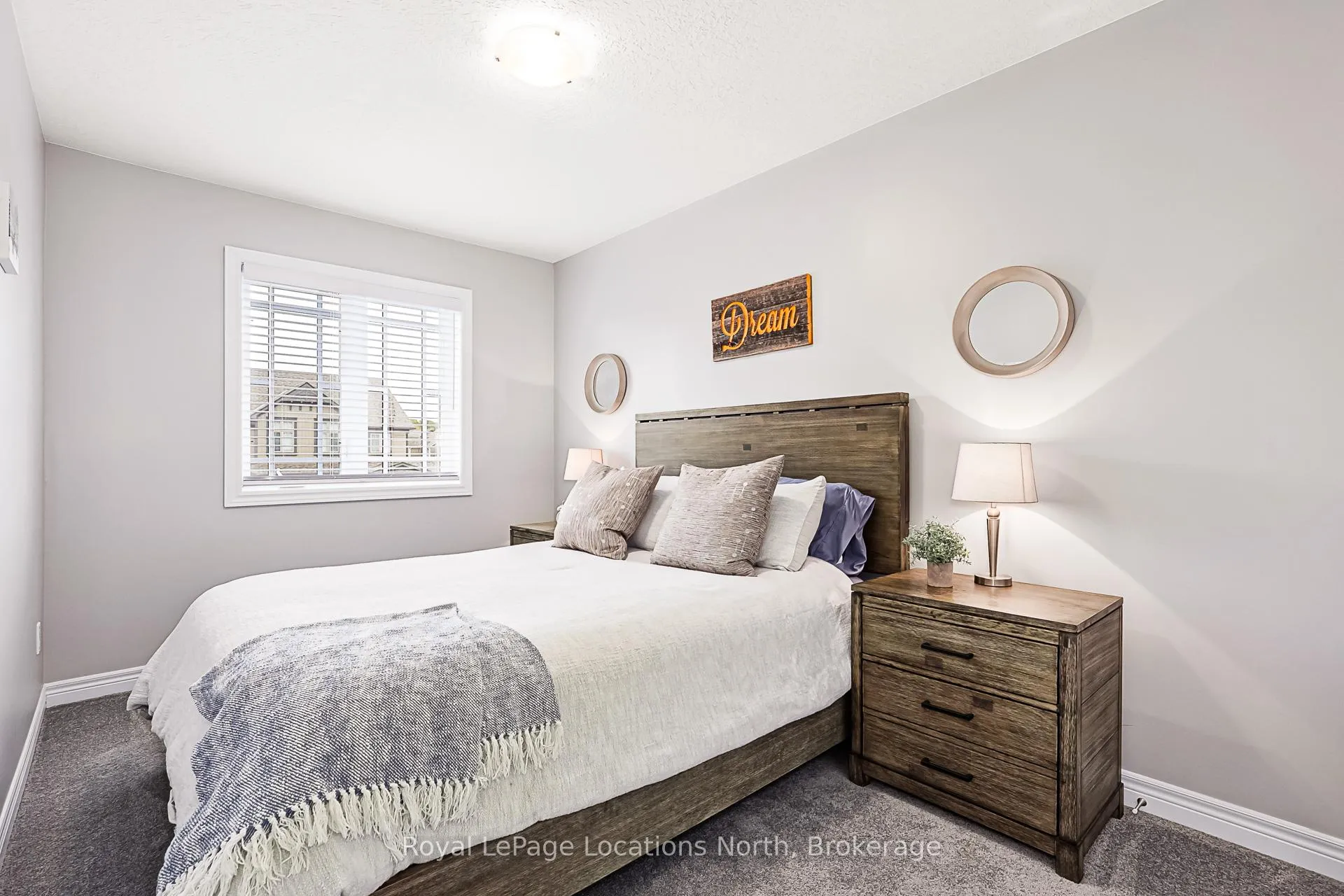 Photo 10 of 10 Foley Crescent, Collingwood — HOMEH