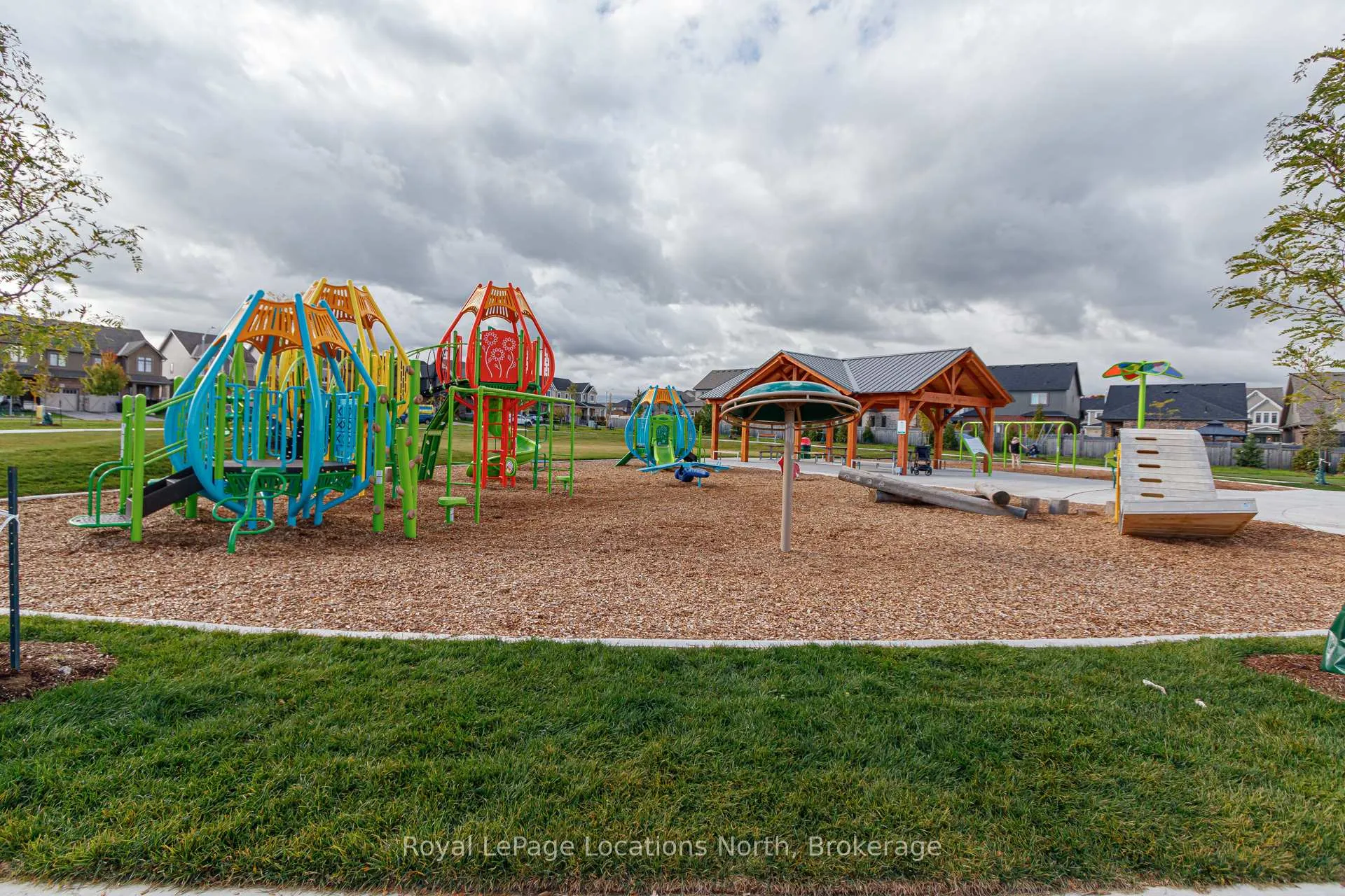 Photo 17 of 10 Foley Crescent, Collingwood — HOMEH