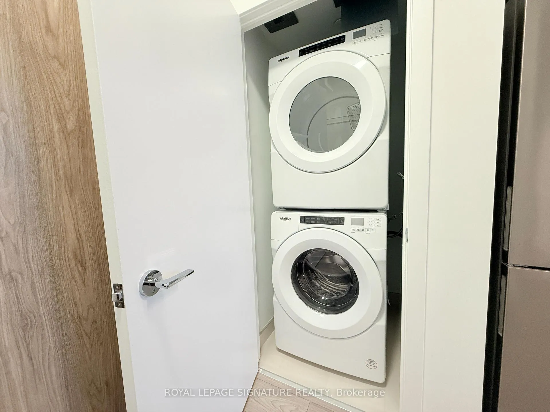Photo 2 of Unit 923, 1007 The Queensway, Etobicoke, Islington-City Centre West — HOMEH