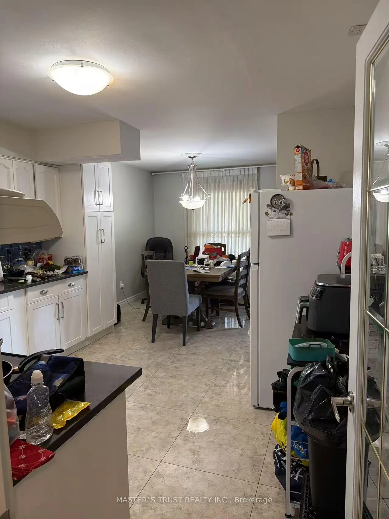 Photo 9 of 32 Gale Crescent, St. Catharines, E. Chester — HOMEH