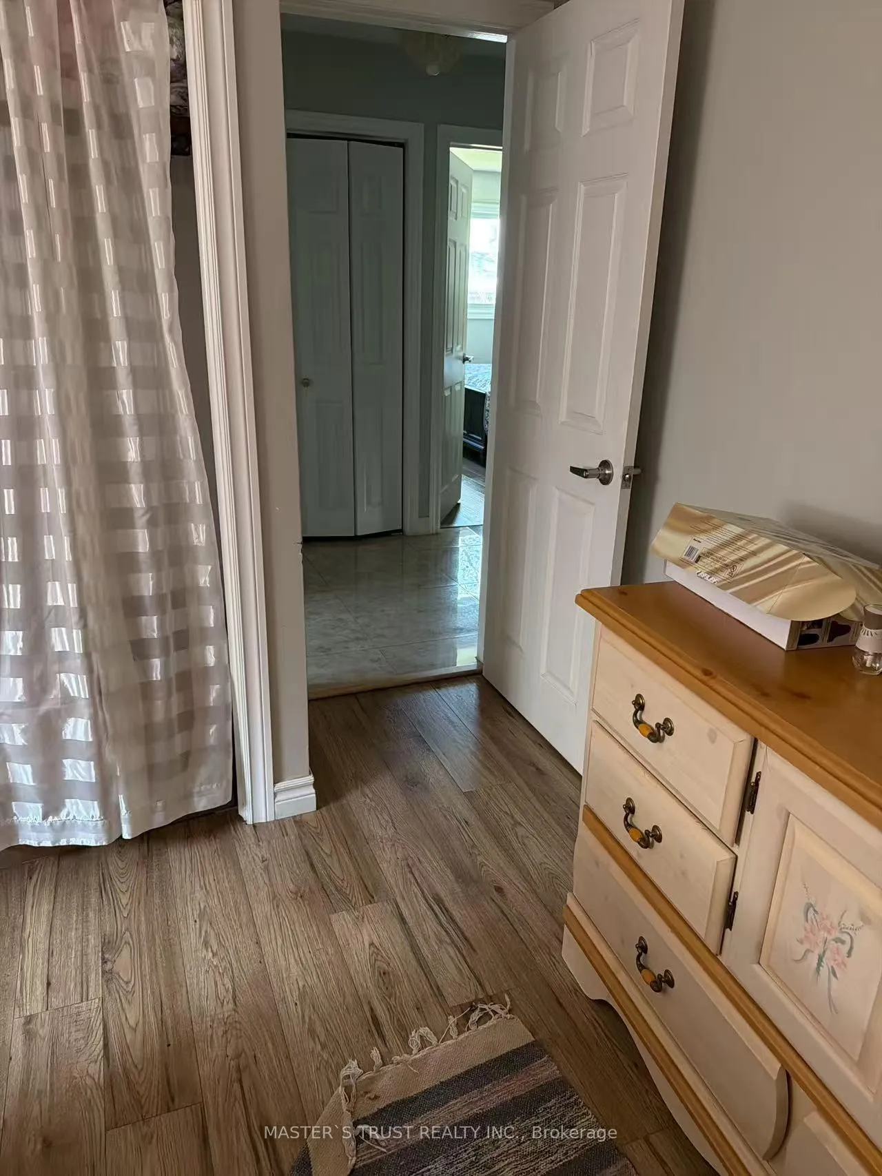 Photo 14 of 32 Gale Crescent, St. Catharines, E. Chester — HOMEH