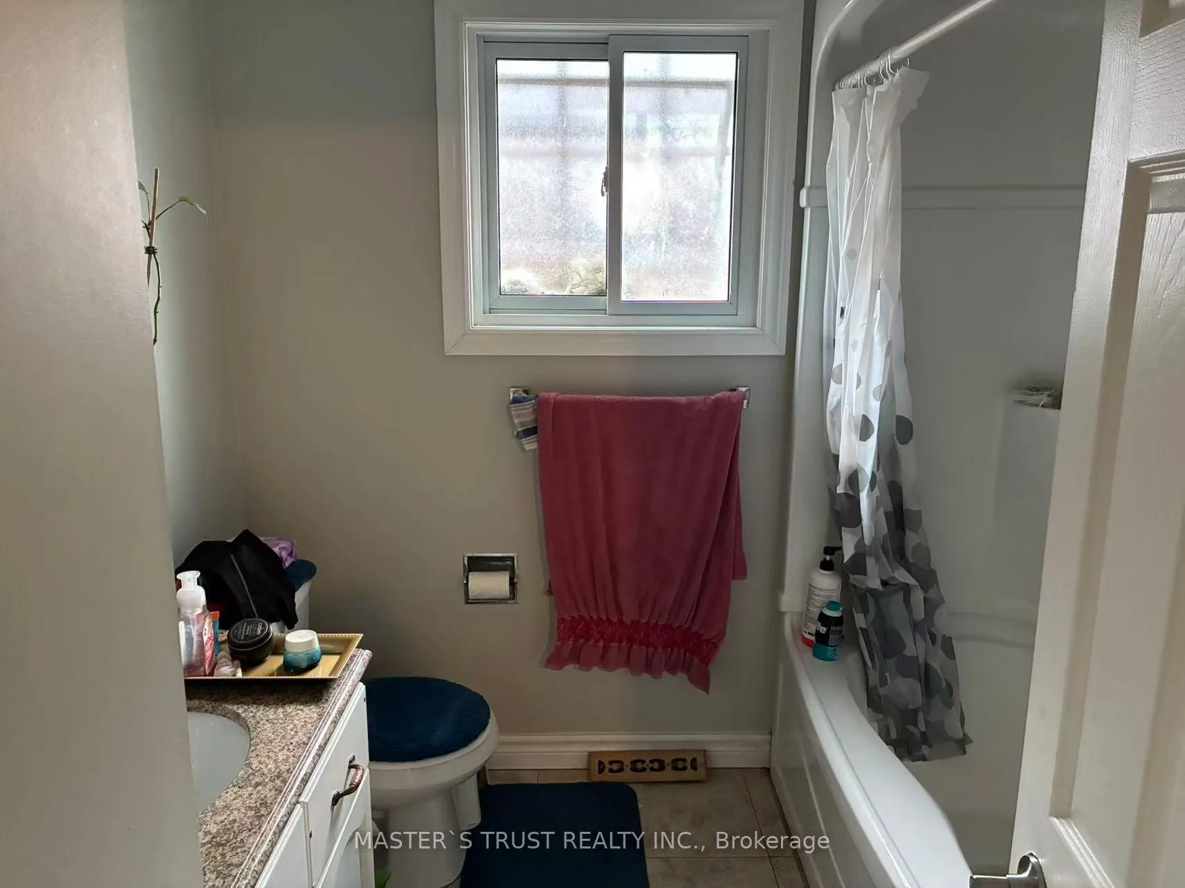 Photo 16 of 32 Gale Crescent, St. Catharines, E. Chester — HOMEH