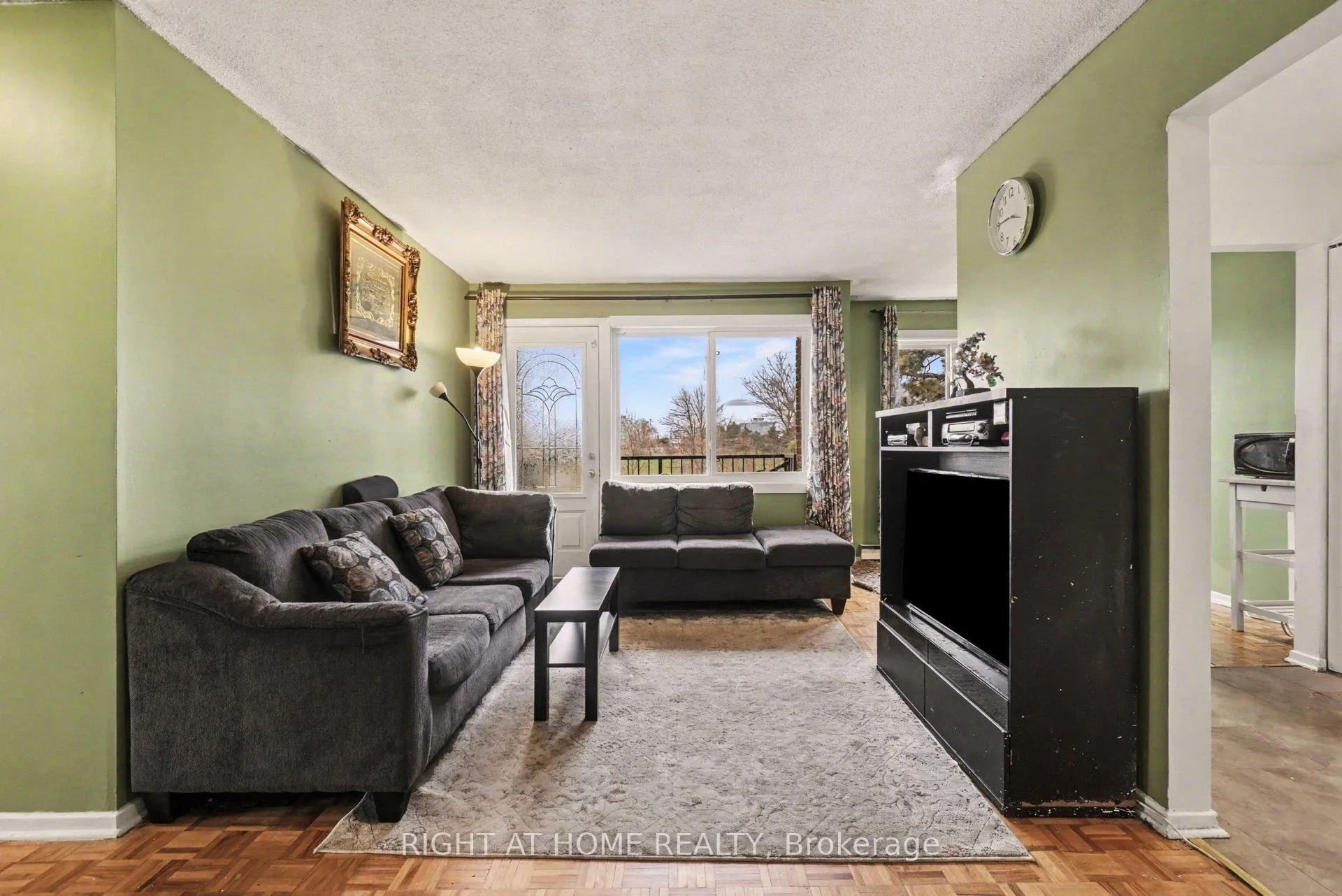 Photo 10 of Unit 305B, 2044 Arrowsmith Drive, Ottawa, Beacon Hill South — HOMEH