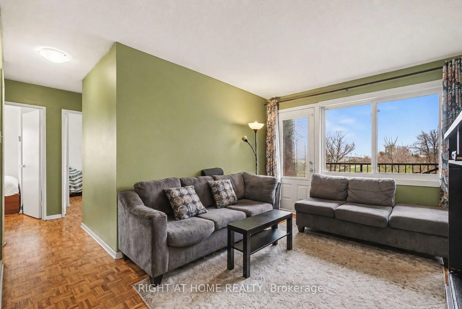 Photo 11 of Unit 305B, 2044 Arrowsmith Drive, Ottawa, Beacon Hill South — HOMEH