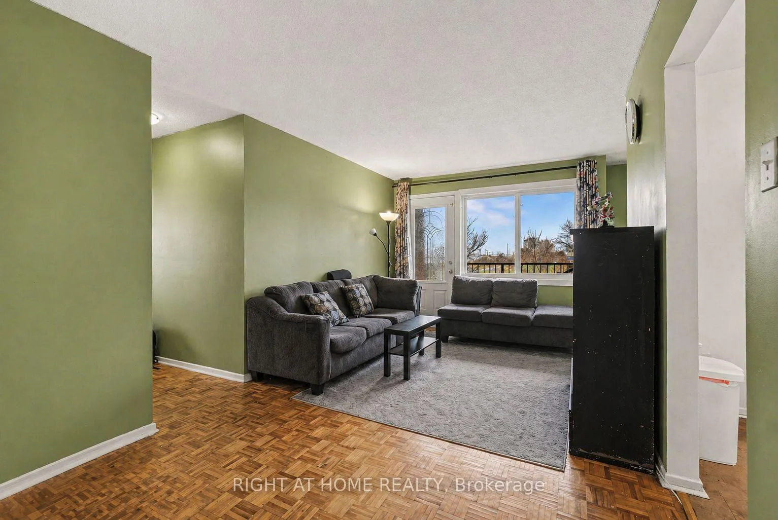Photo 12 of Unit 305B, 2044 Arrowsmith Drive, Ottawa, Beacon Hill South — HOMEH