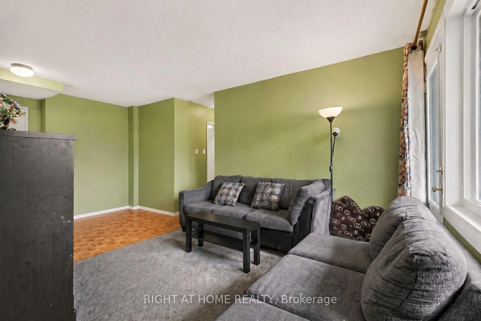 Photo 14 of Unit 305B, 2044 Arrowsmith Drive, Ottawa, Beacon Hill South — HOMEH