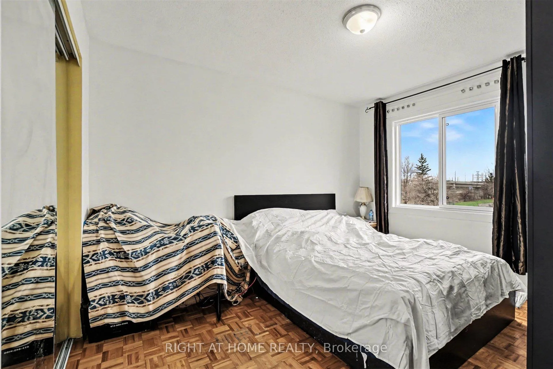 Photo 20 of Unit 305B, 2044 Arrowsmith Drive, Ottawa, Beacon Hill South — HOMEH