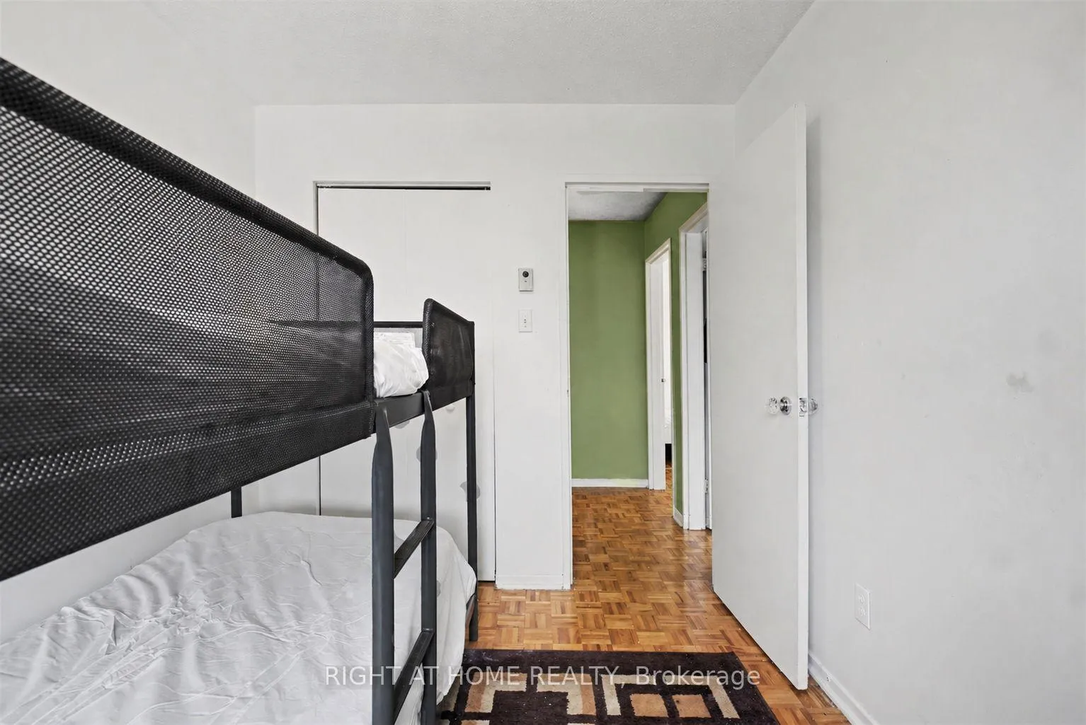 Photo 23 of Unit 305B, 2044 Arrowsmith Drive, Ottawa, Beacon Hill South — HOMEH