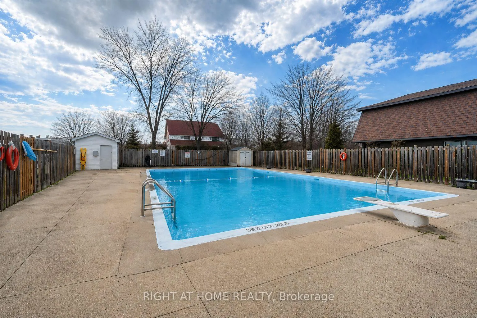 Photo 28 of Unit 305B, 2044 Arrowsmith Drive, Ottawa, Beacon Hill South — HOMEH