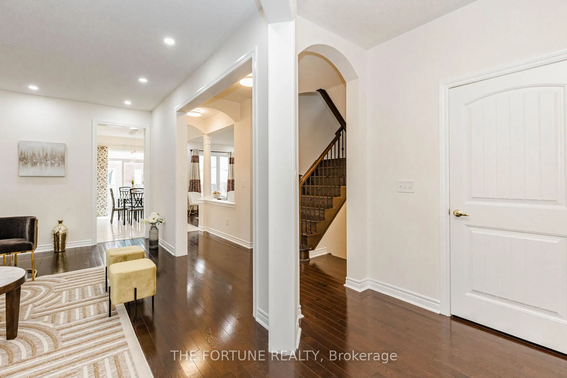 Photo 5 of 16 Haviland Circle, Brampton, Sandringham-Wellington — HOMEH