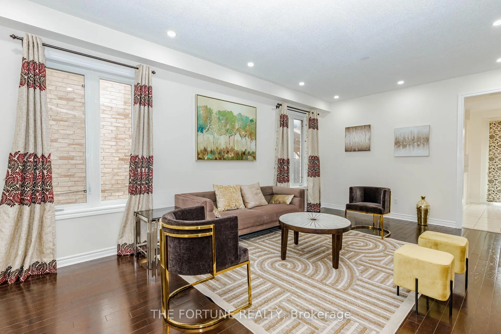Photo 6 of 16 Haviland Circle, Brampton, Sandringham-Wellington — HOMEH