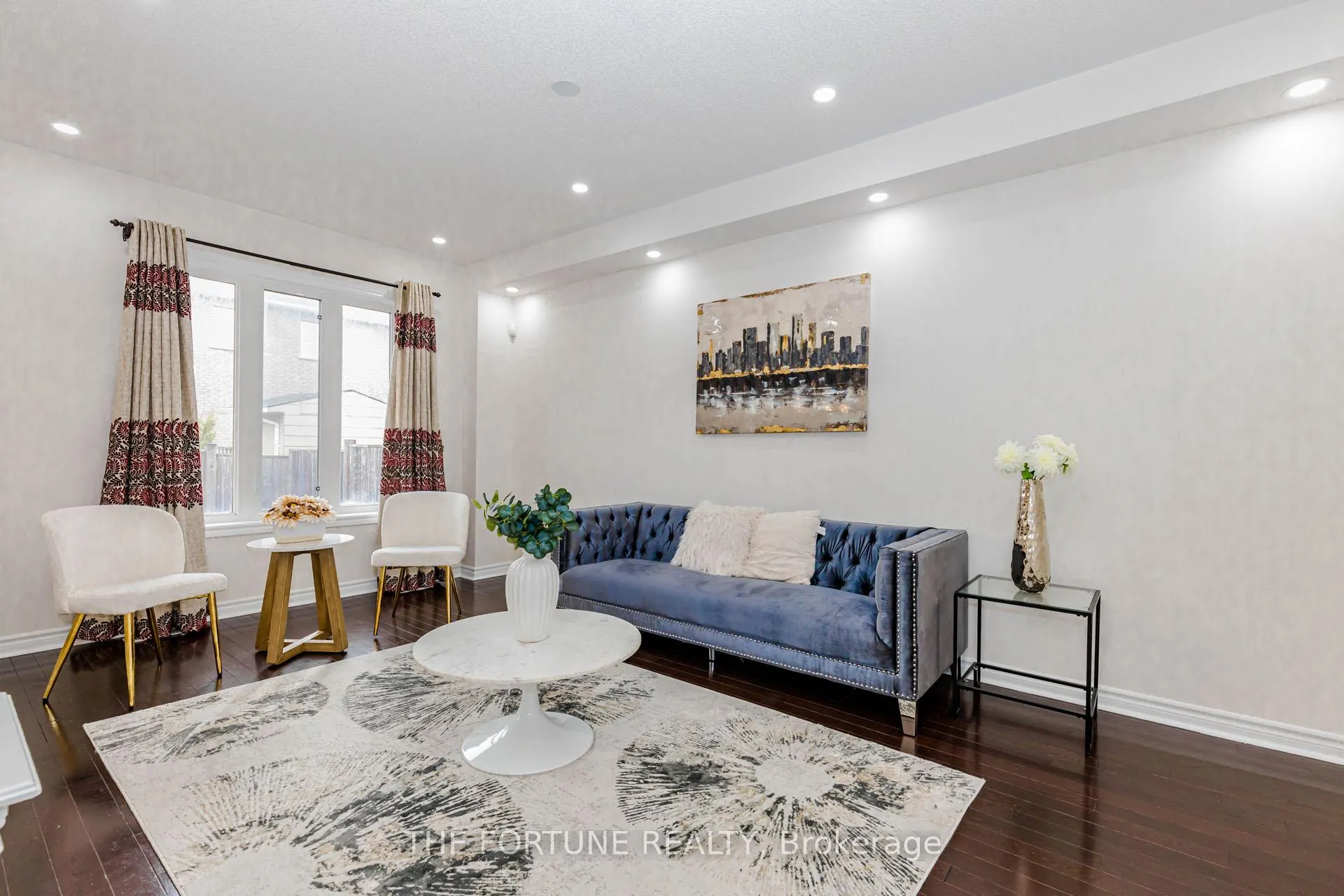 Photo 9 of 16 Haviland Circle, Brampton, Sandringham-Wellington — HOMEH