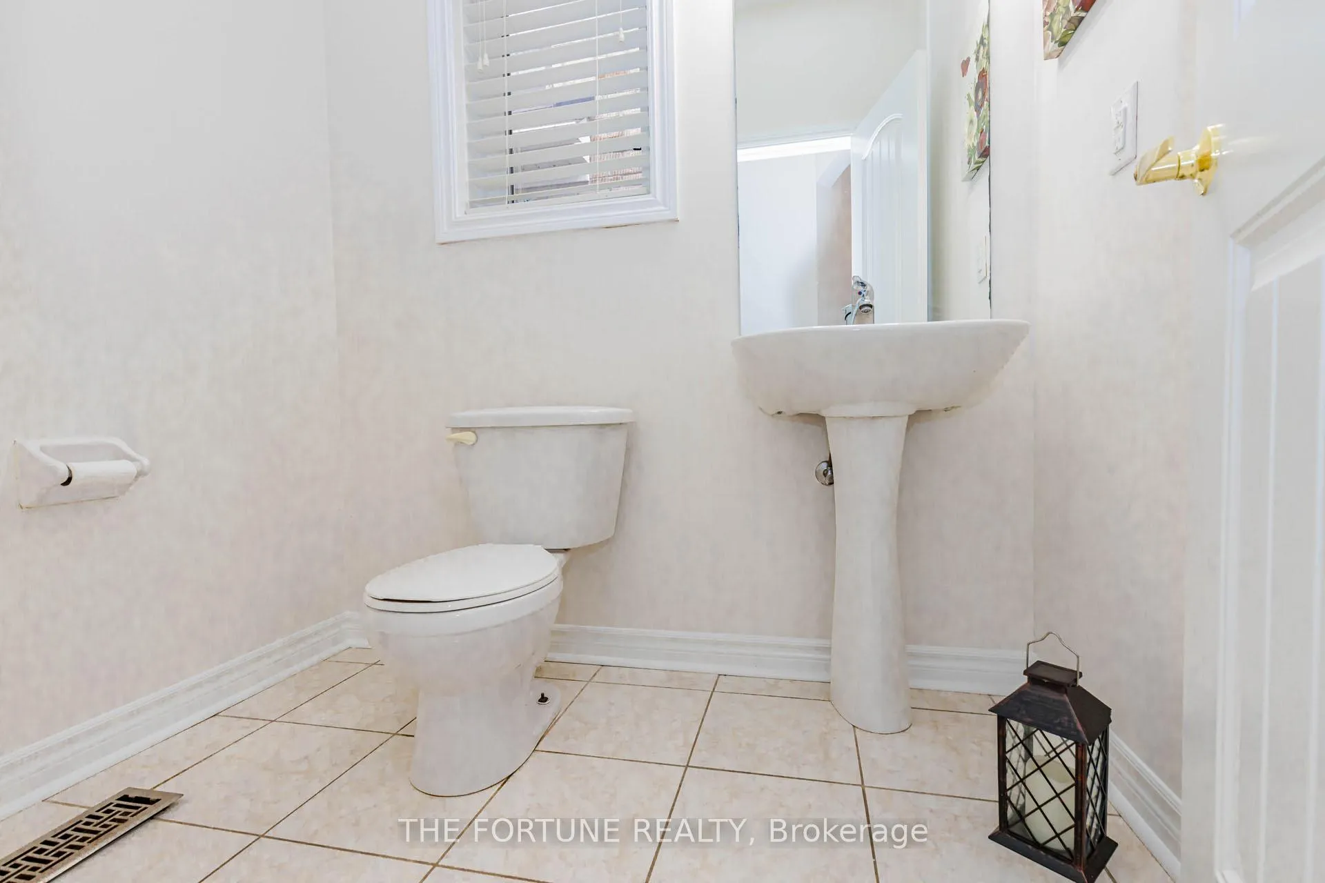 Photo 18 of 16 Haviland Circle, Brampton, Sandringham-Wellington — HOMEH