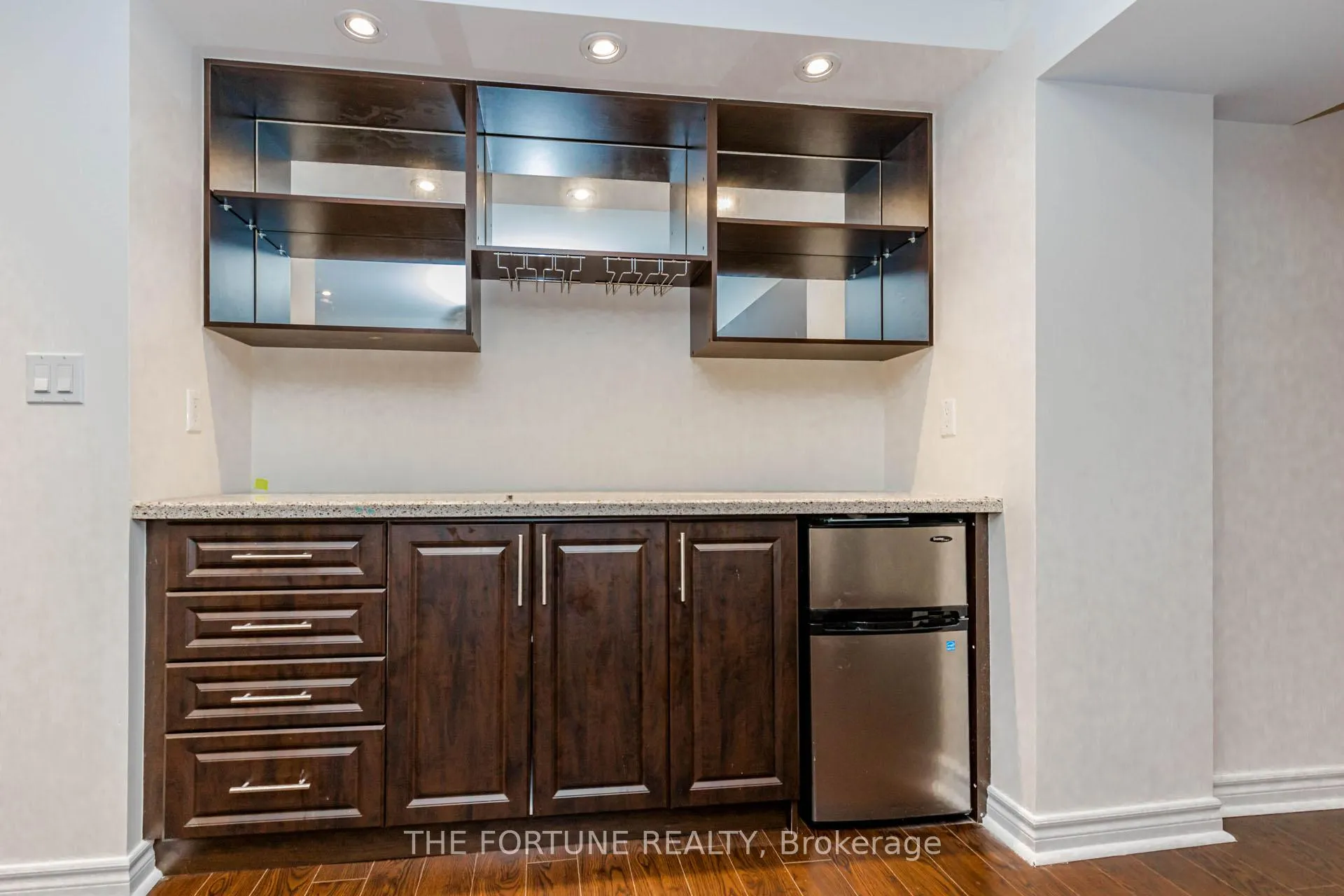 Photo 43 of 16 Haviland Circle, Brampton, Sandringham-Wellington — HOMEH