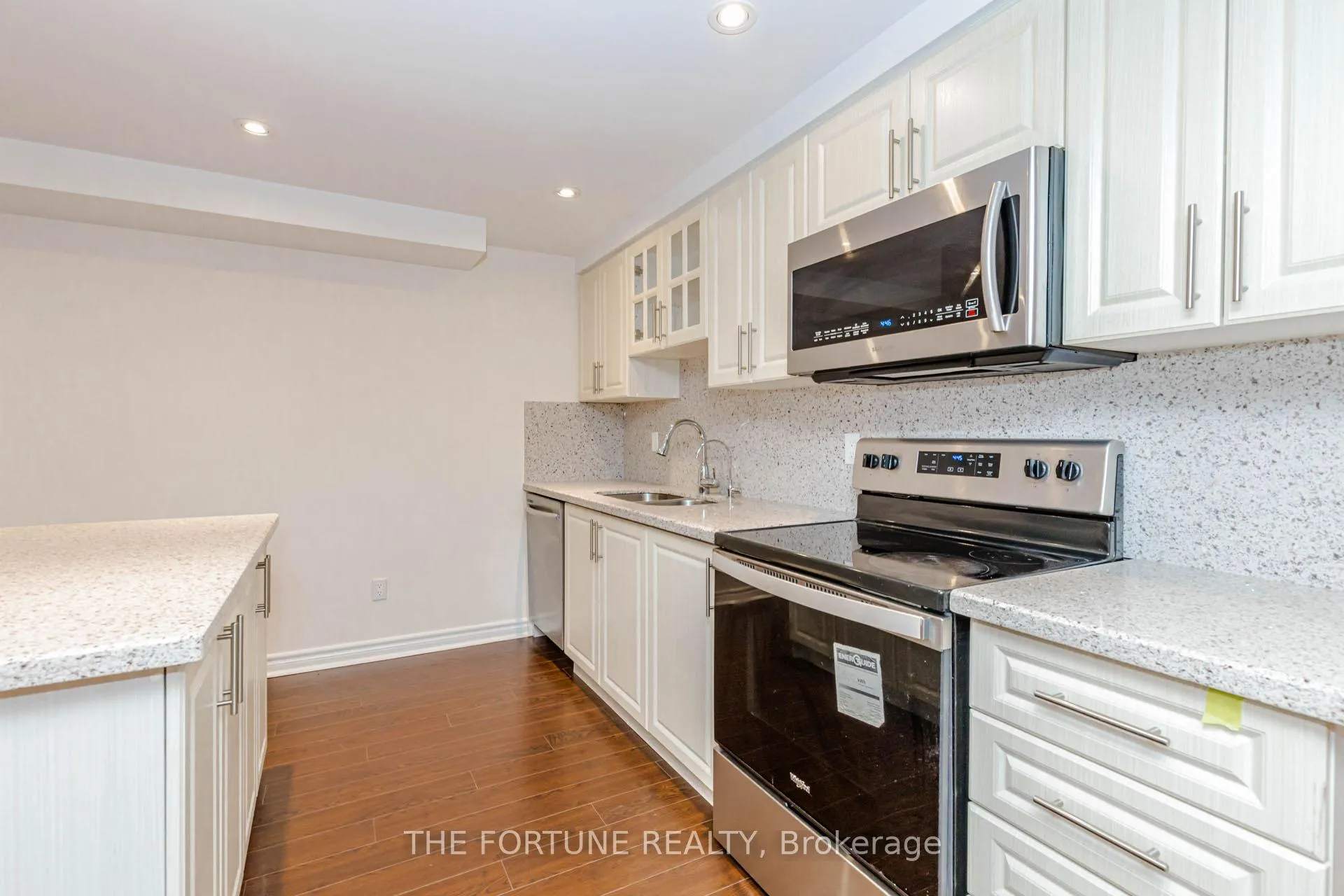 Photo 45 of 16 Haviland Circle, Brampton, Sandringham-Wellington — HOMEH