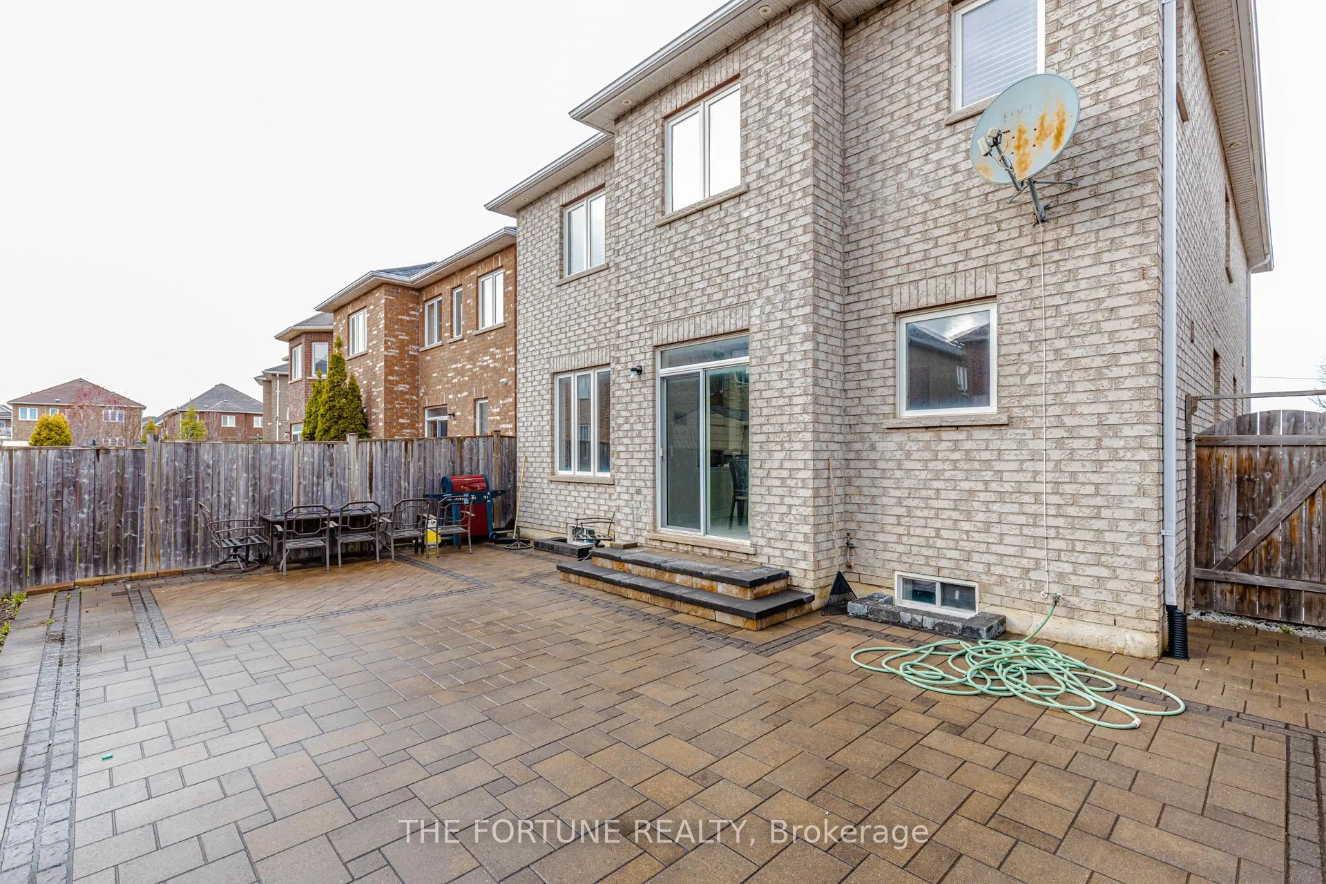 Photo 50 of 16 Haviland Circle, Brampton, Sandringham-Wellington — HOMEH