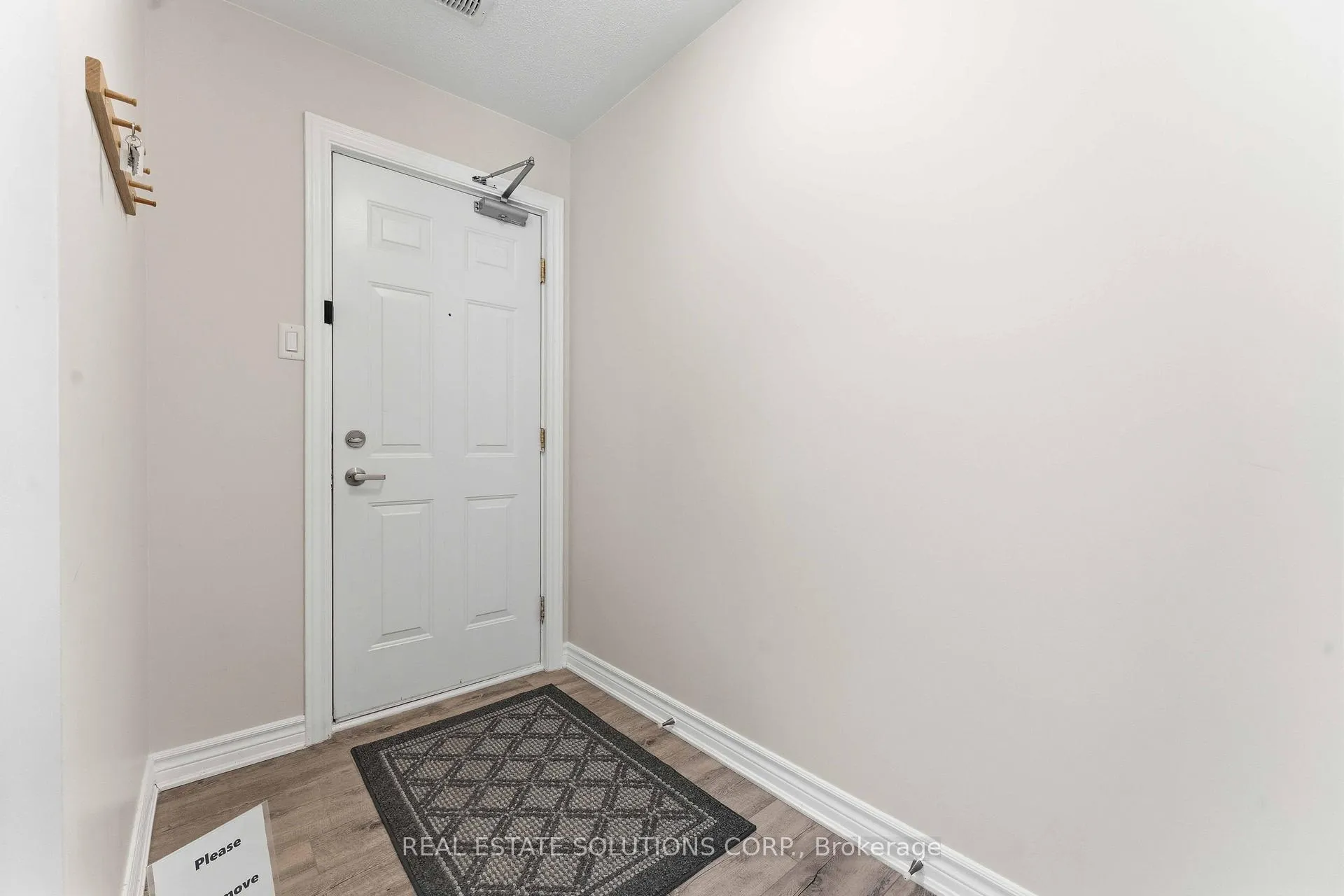 Photo 6 of Unit 5, 200 Paseo Private, Ottawa, Centrepointe — HOMEH