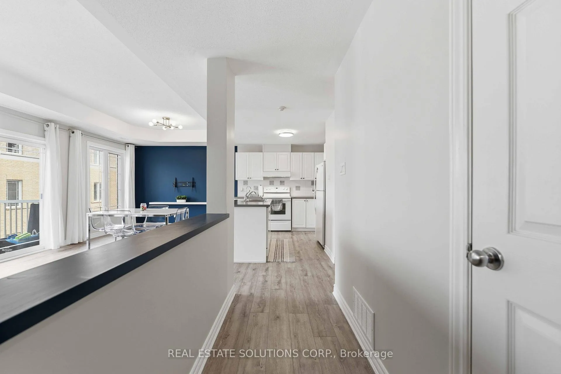 Photo 9 of Unit 5, 200 Paseo Private, Ottawa, Centrepointe — HOMEH