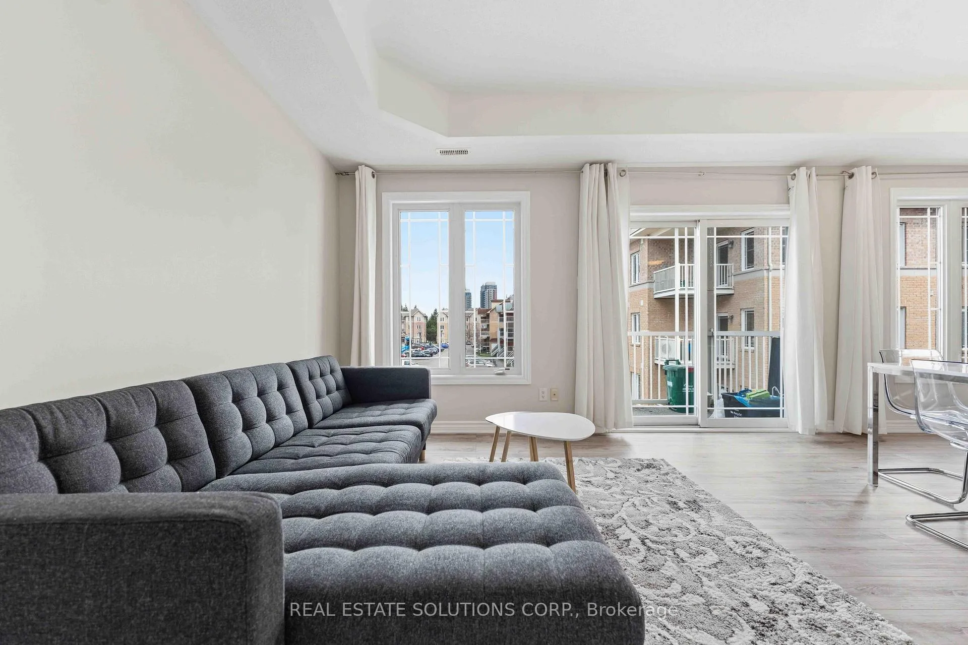 Photo 10 of Unit 5, 200 Paseo Private, Ottawa, Centrepointe — HOMEH