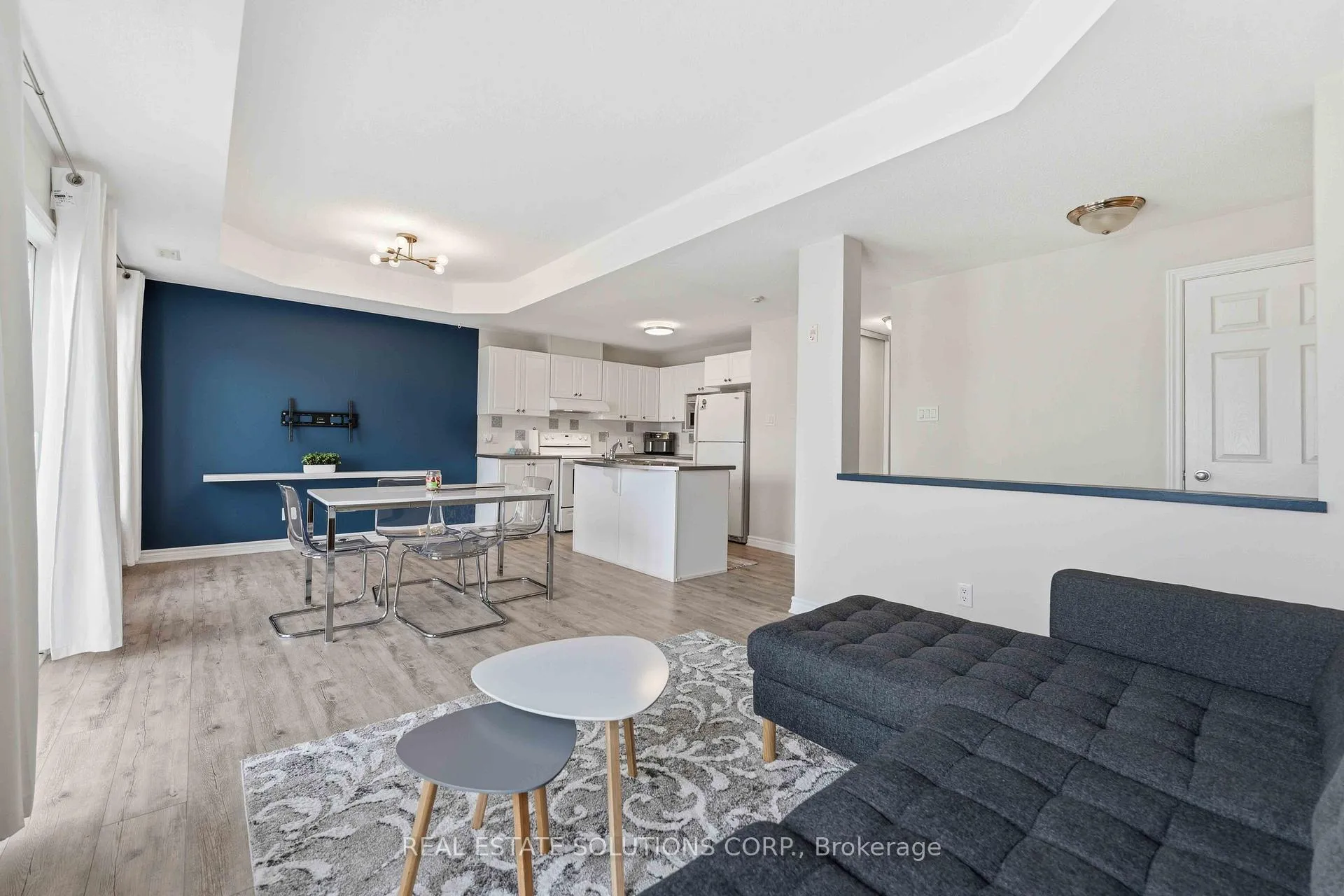 Photo 13 of Unit 5, 200 Paseo Private, Ottawa, Centrepointe — HOMEH
