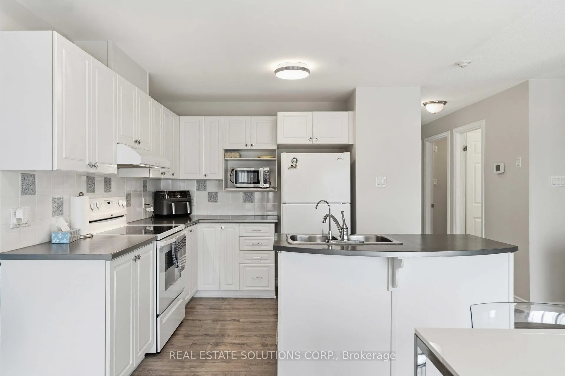 Photo 20 of Unit 5, 200 Paseo Private, Ottawa, Centrepointe — HOMEH