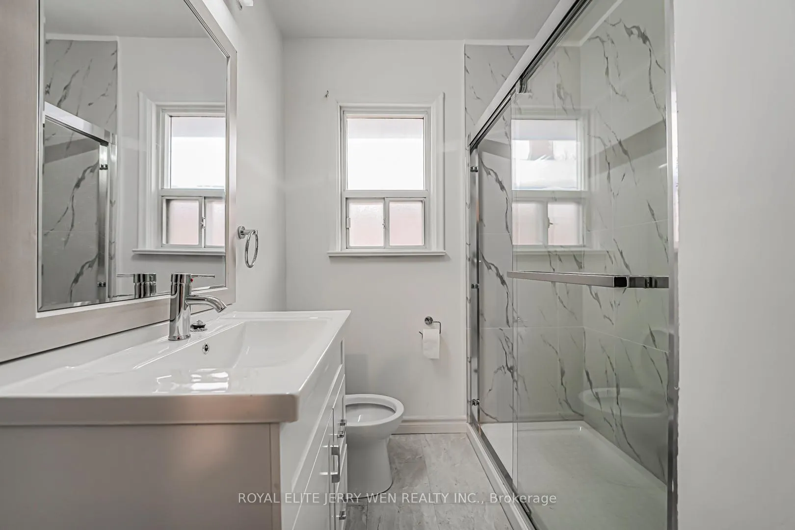 Photo 16 of Unit Upper, 12 North Heights Road, Etobicoke, Princess-Rosethorn — HOMEH