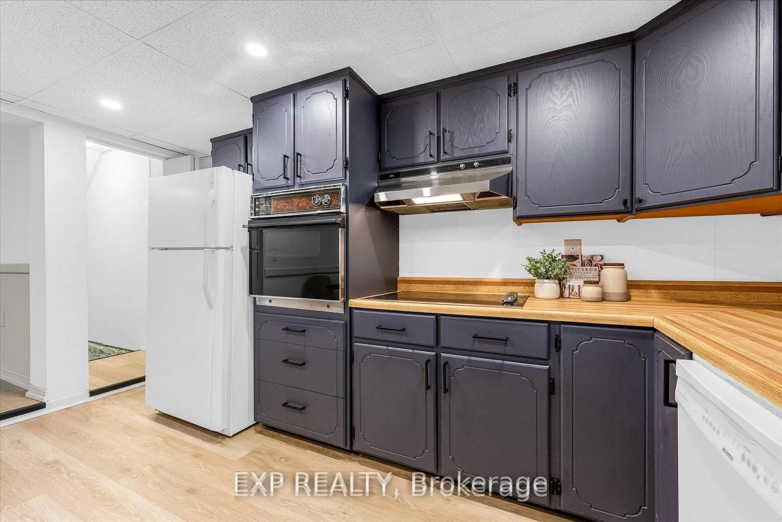 Photo 12 of 11 Ford Street, Hamilton, Corktown — HOMEH