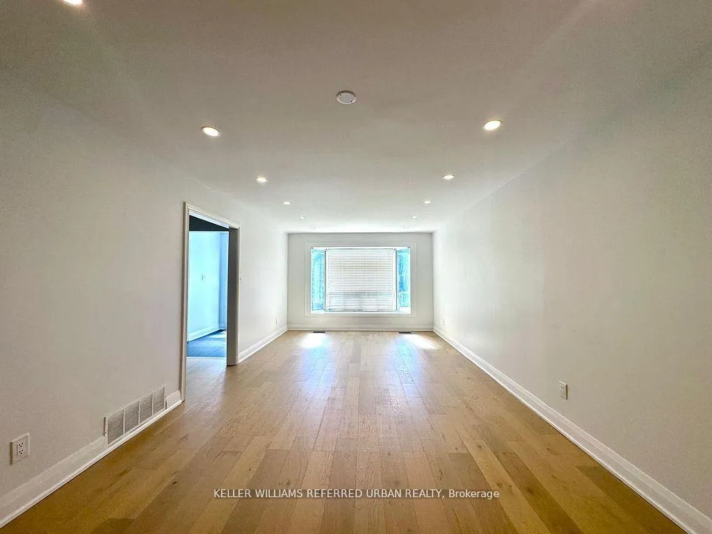 Photo 2 of Unit Main, 906 Marinet Crescent, Pickering, West Shore — HOMEH