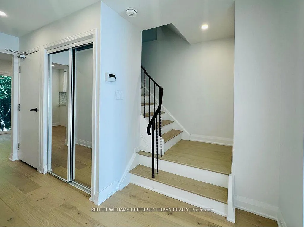 Photo 5 of Unit Main, 906 Marinet Crescent, Pickering, West Shore — HOMEH