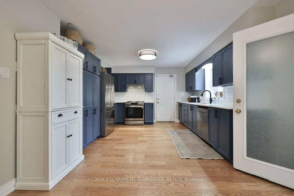 Photo 7 of 690 Lambshead Drive, Burlington, Brant — HOMEH