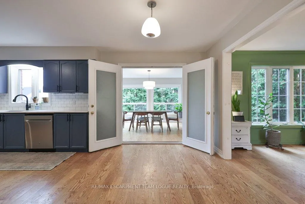 Photo 11 of 690 Lambshead Drive, Burlington, Brant — HOMEH