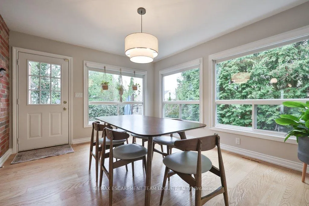 Photo 13 of 690 Lambshead Drive, Burlington, Brant — HOMEH