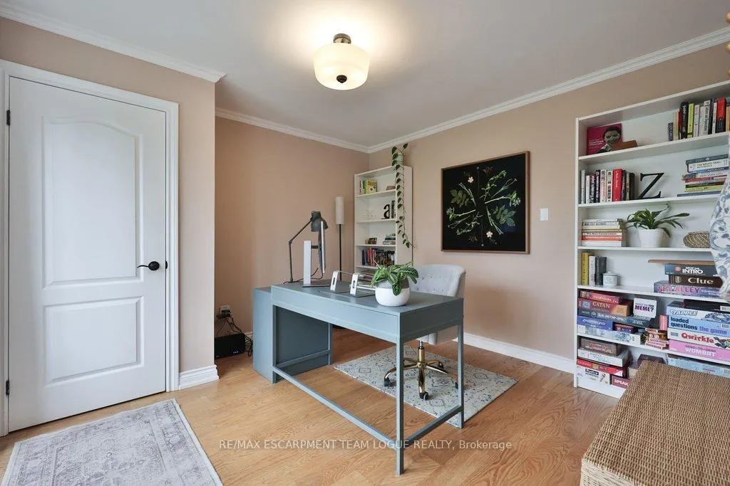 Photo 15 of 690 Lambshead Drive, Burlington, Brant — HOMEH