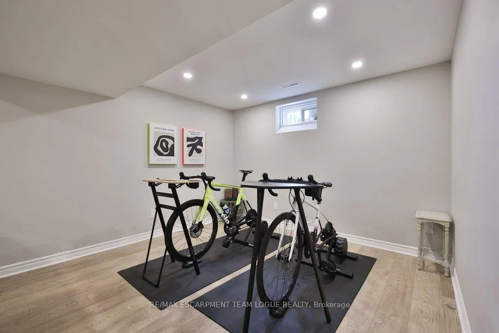 Photo 35 of 690 Lambshead Drive, Burlington, Brant — HOMEH