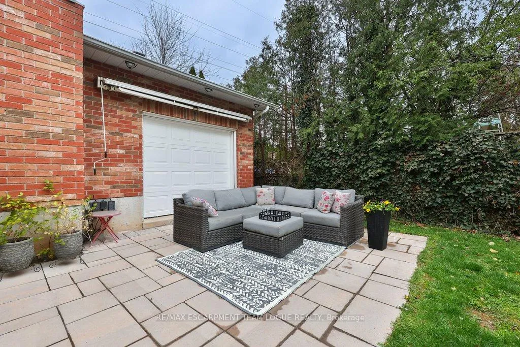 Photo 39 of 690 Lambshead Drive, Burlington, Brant — HOMEH