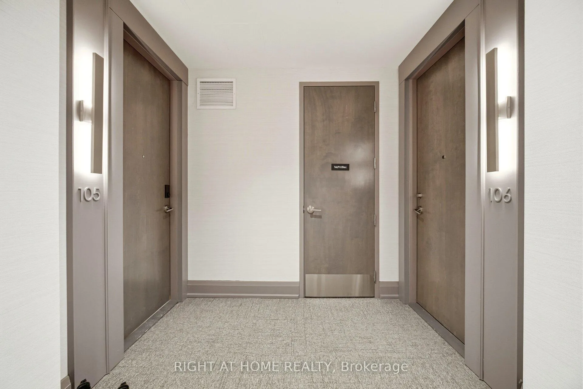 Photo 4 of Unit 105, 42 Mill Street, Halton Hills, Georgetown — HOMEH