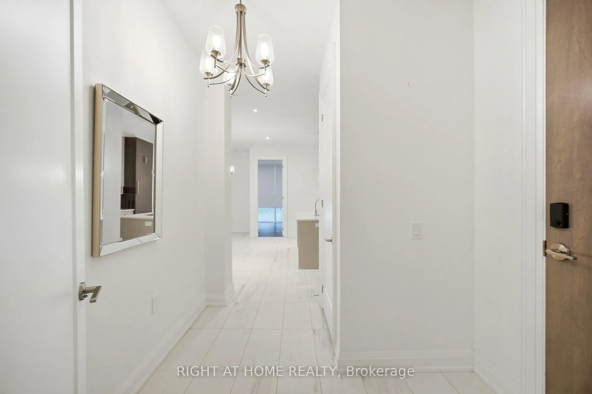 Photo 7 of Unit 105, 42 Mill Street, Halton Hills, Georgetown — HOMEH