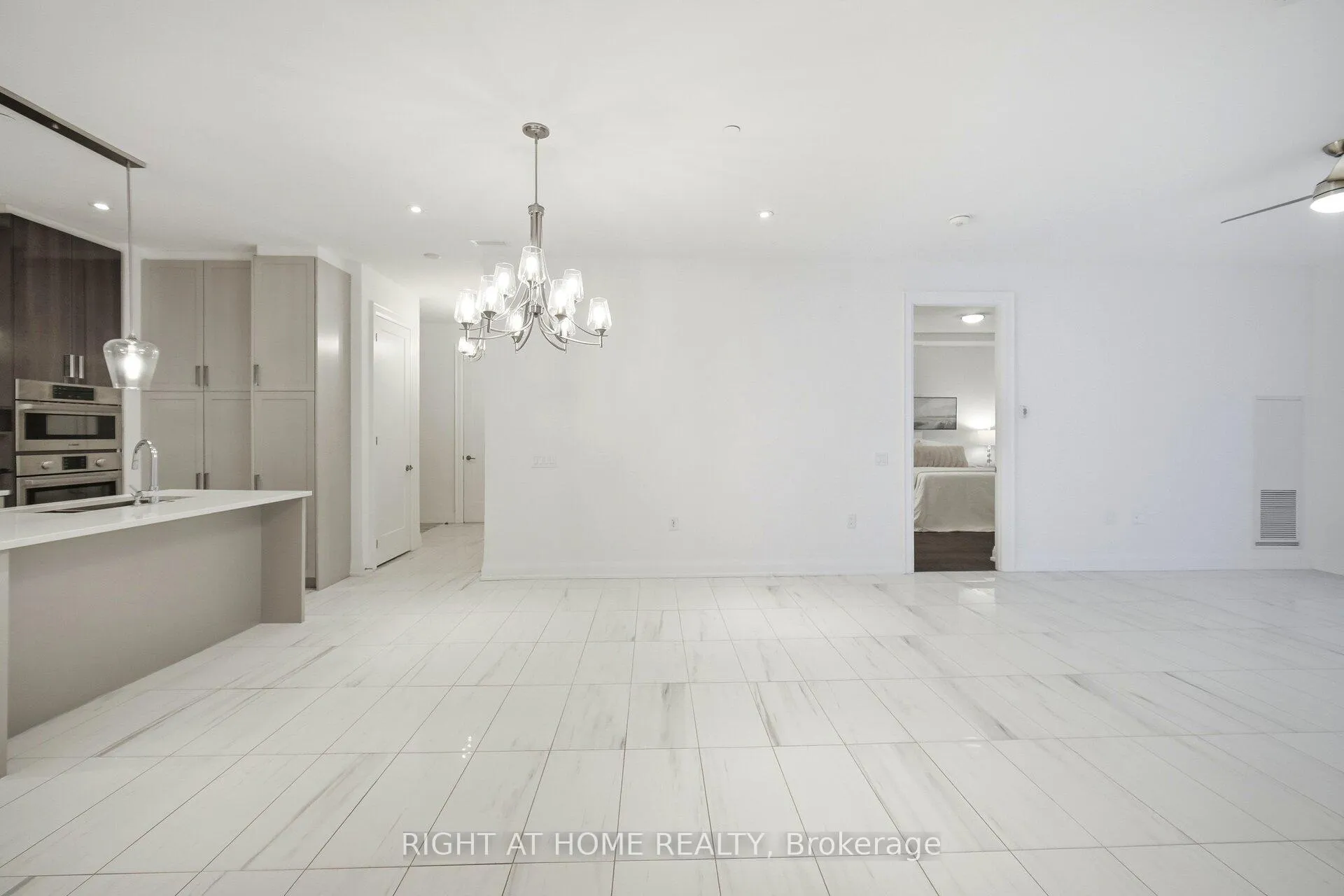 Photo 21 of Unit 105, 42 Mill Street, Halton Hills, Georgetown — HOMEH