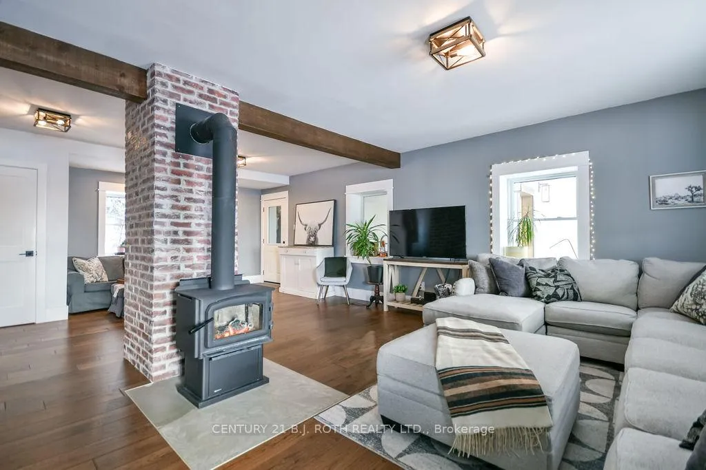 Photo 5 of 4885 6 Line N, Oro-Medonte, Moonstone — HOMEH
