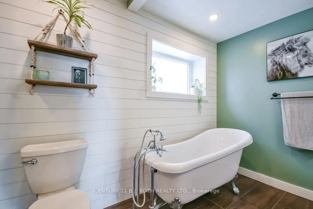 Photo 25 of 4885 6 Line N, Oro-Medonte, Moonstone — HOMEH