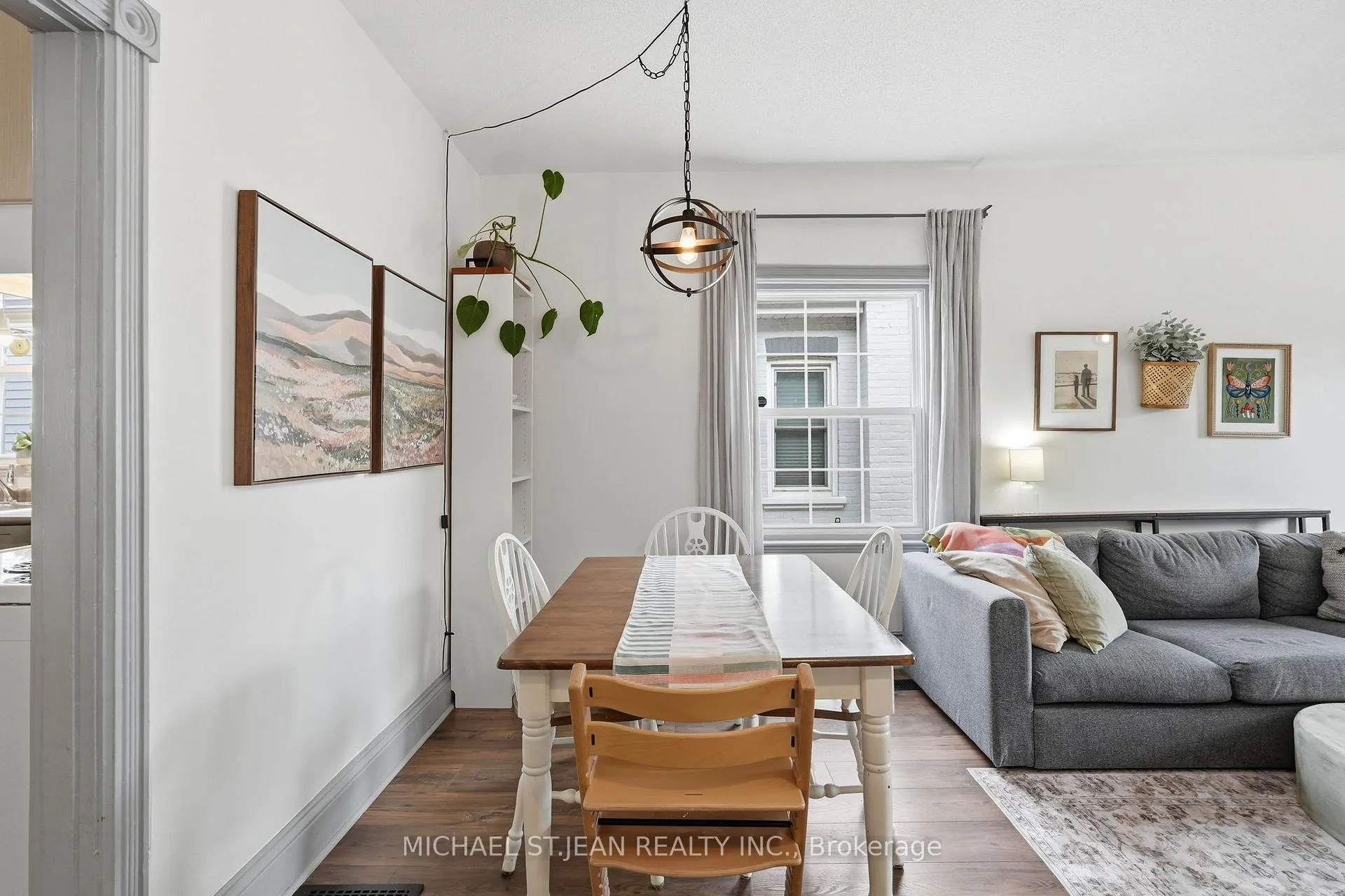 Photo 11 of 13 Gordon Street, Brantford — HOMEH