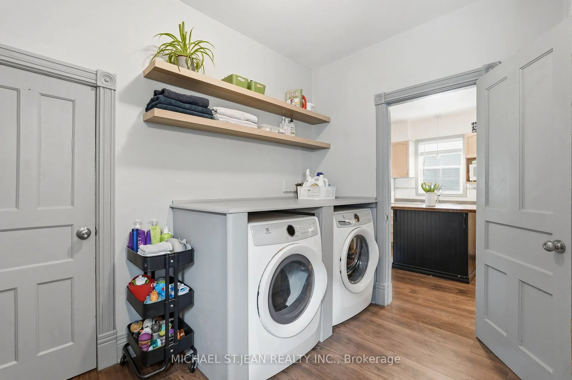 Photo 24 of 13 Gordon Street, Brantford — HOMEH