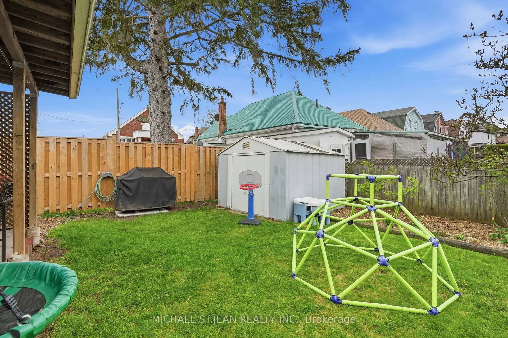 Photo 29 of 13 Gordon Street, Brantford — HOMEH