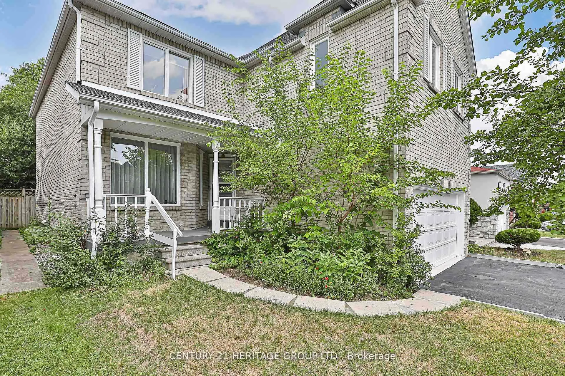 Photo 2 of 261 Badessa Circle, Vaughan, Brownridge — HOMEH