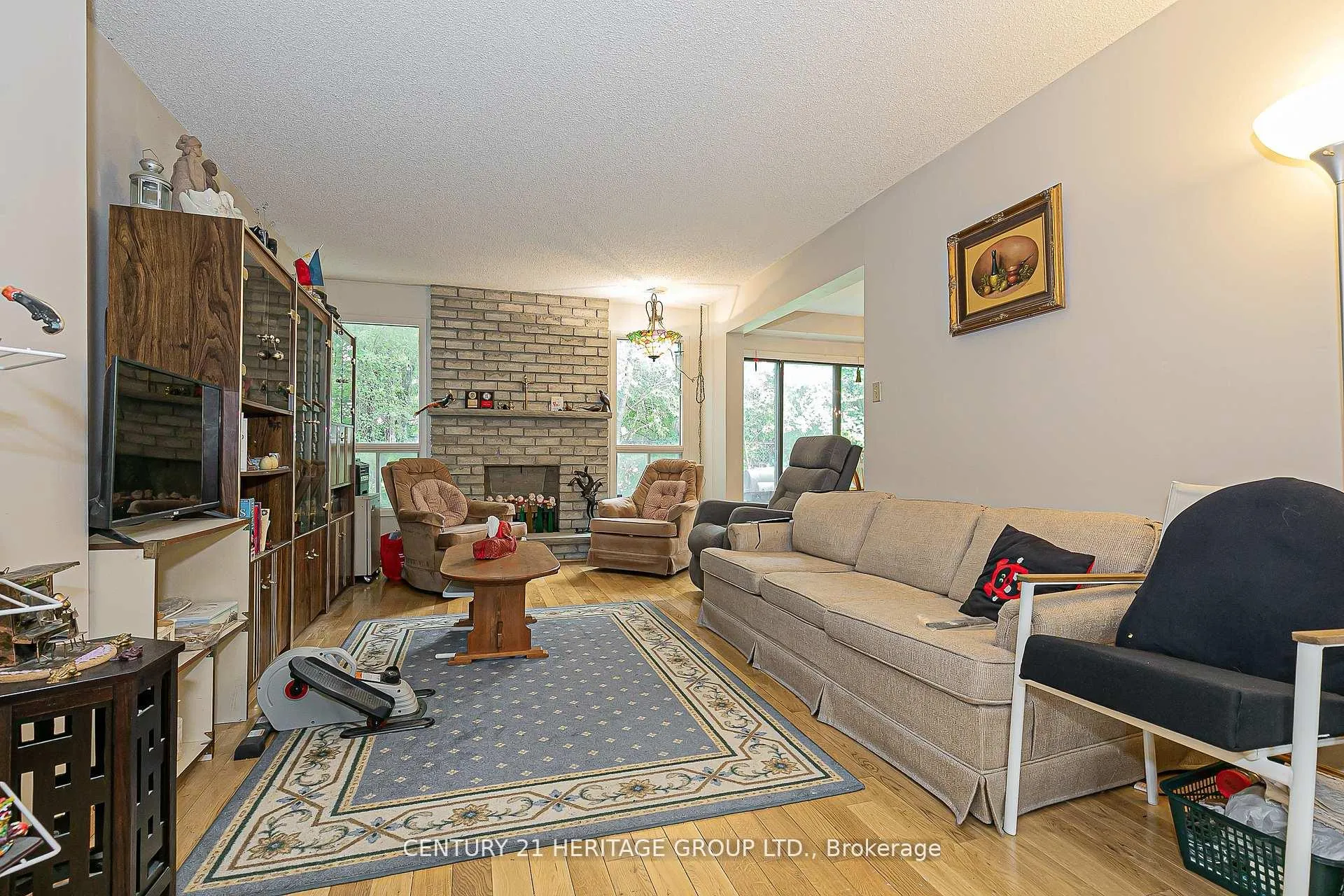 Photo 4 of 261 Badessa Circle, Vaughan, Brownridge — HOMEH