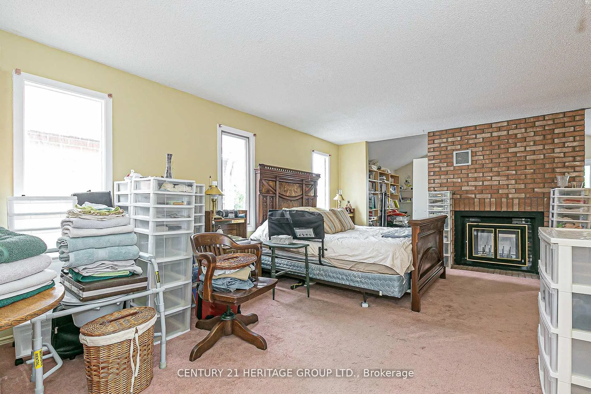 Photo 12 of 261 Badessa Circle, Vaughan, Brownridge — HOMEH