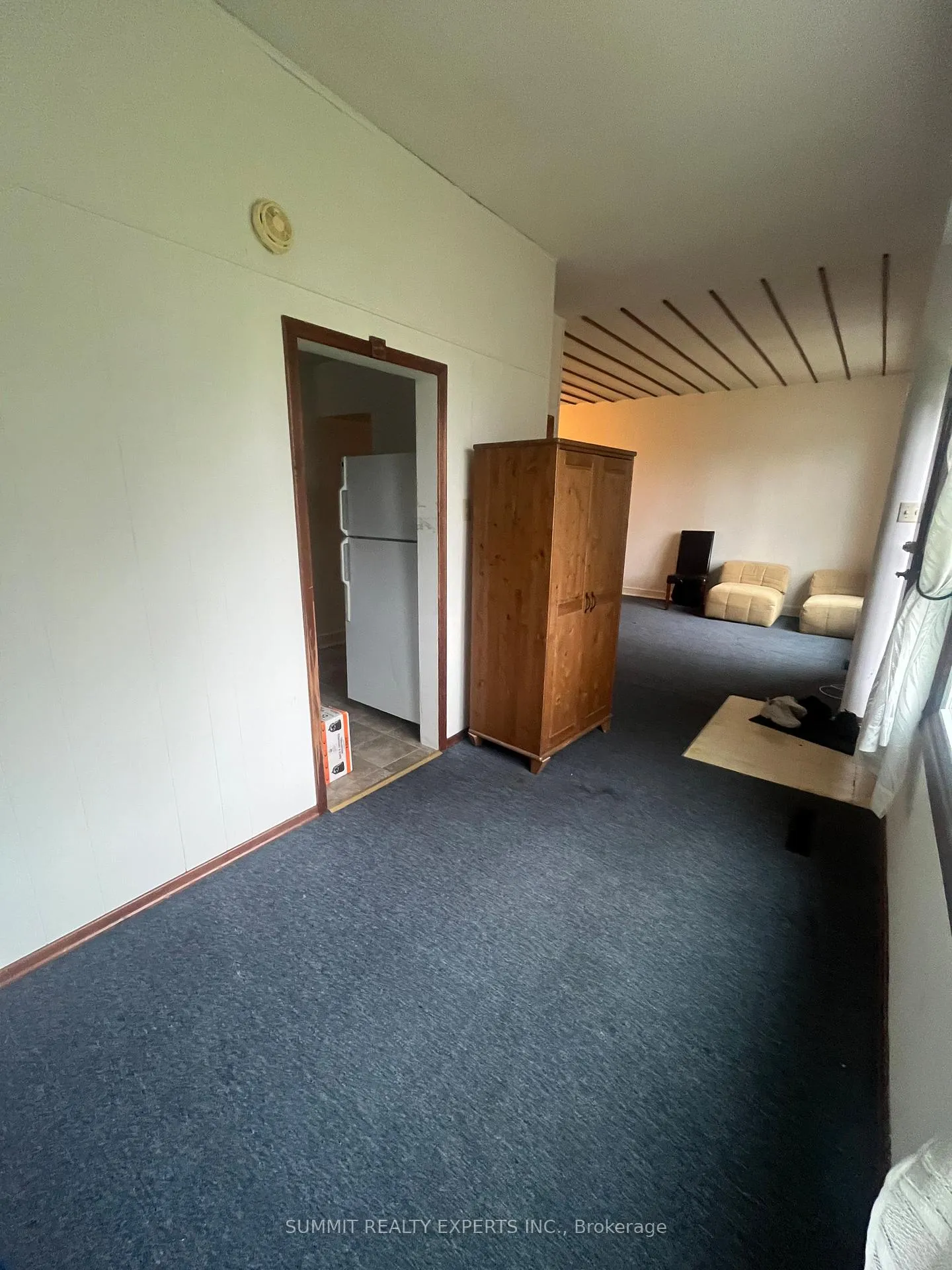 Photo 5 of Unit 2, 32 Lakeview Drive, Hamilton, Stoney Creek — HOMEH