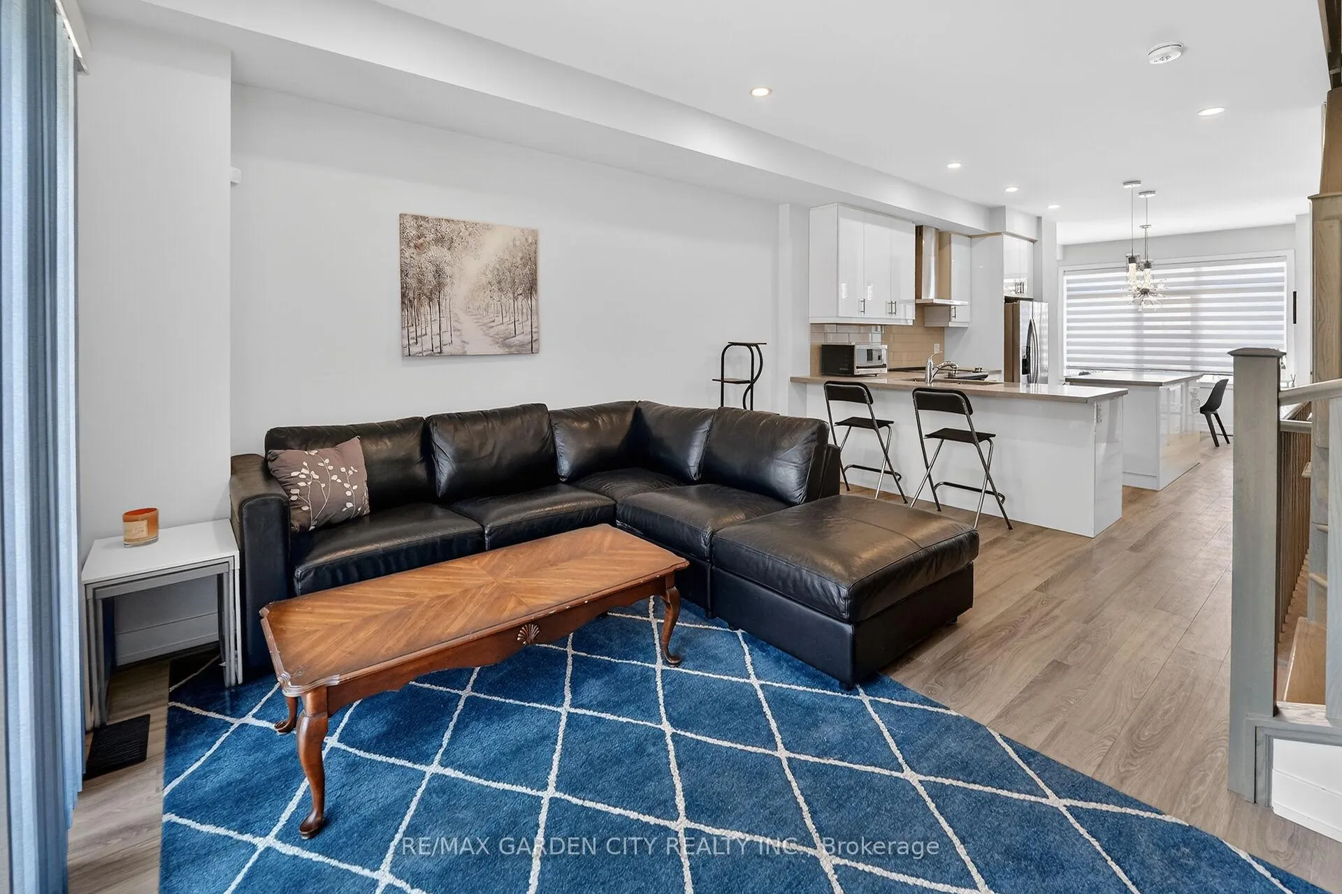 Photo 11 of 4 Munay Lane, Hamilton, Ancaster — HOMEH