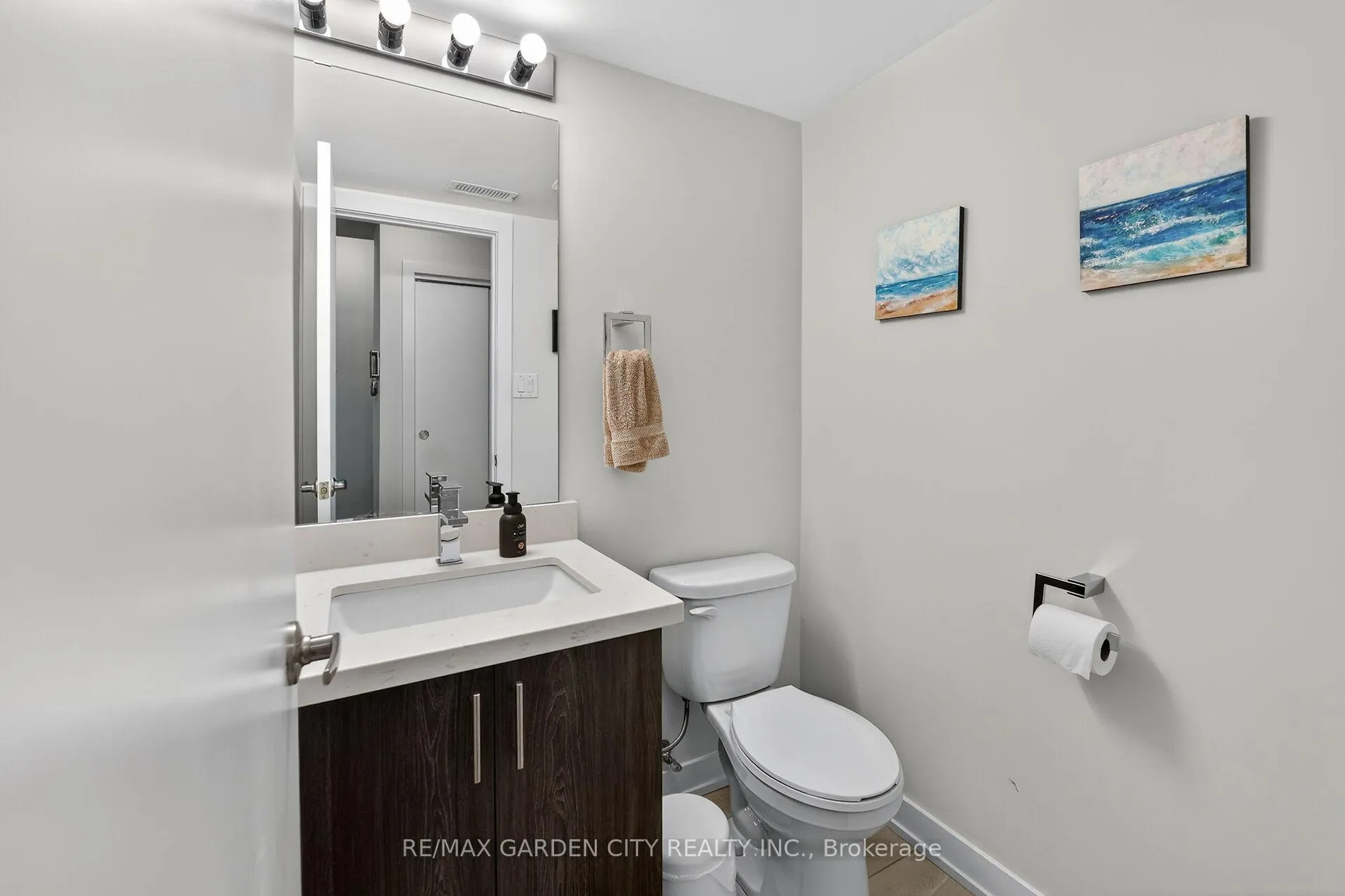 Photo 25 of 4 Munay Lane, Hamilton, Ancaster — HOMEH