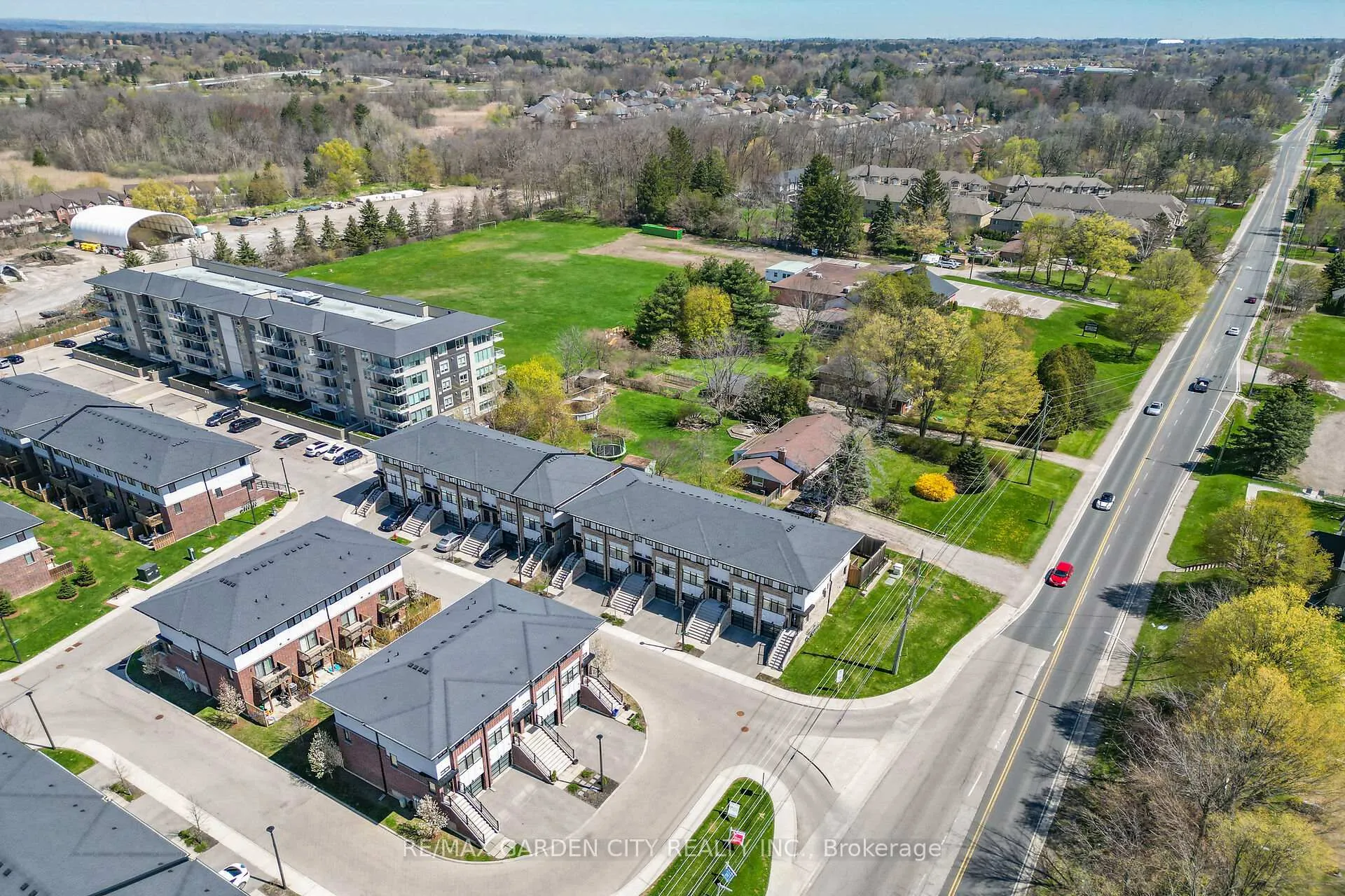 Photo 30 of 4 Munay Lane, Hamilton, Ancaster — HOMEH